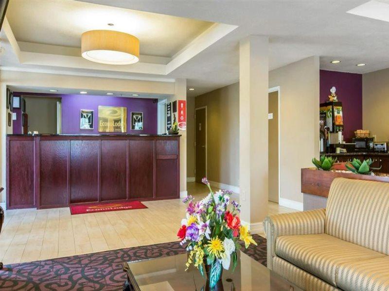 Royal Palms Inn Stockbridge Buitenkant foto