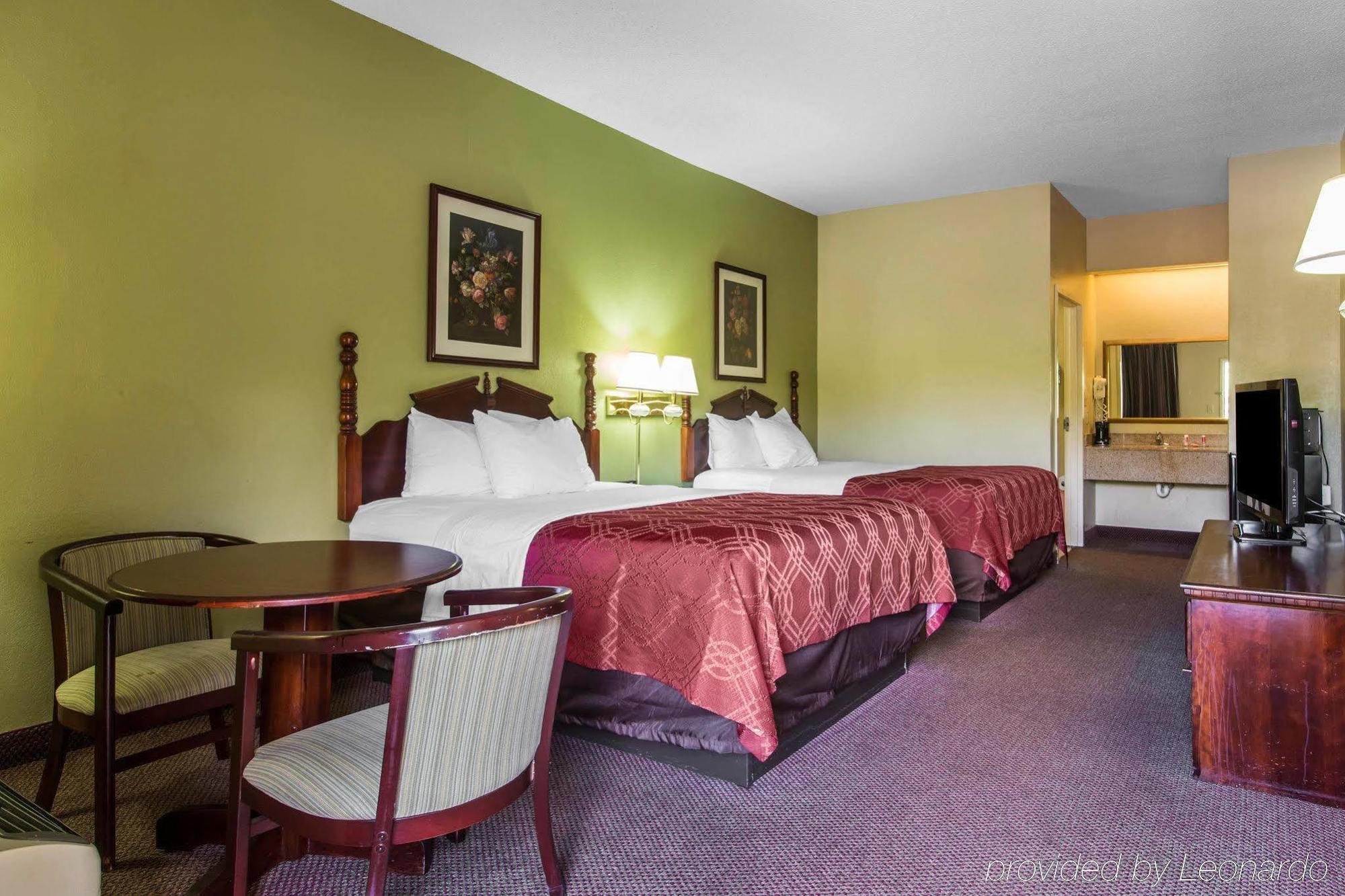 Royal Palms Inn Stockbridge Buitenkant foto